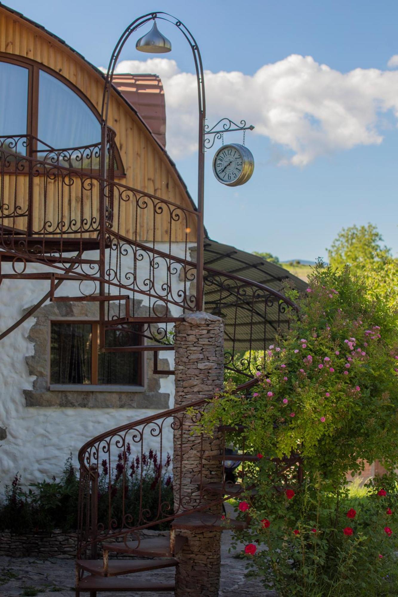 Art Chalet Ахалцихе Екстериор снимка